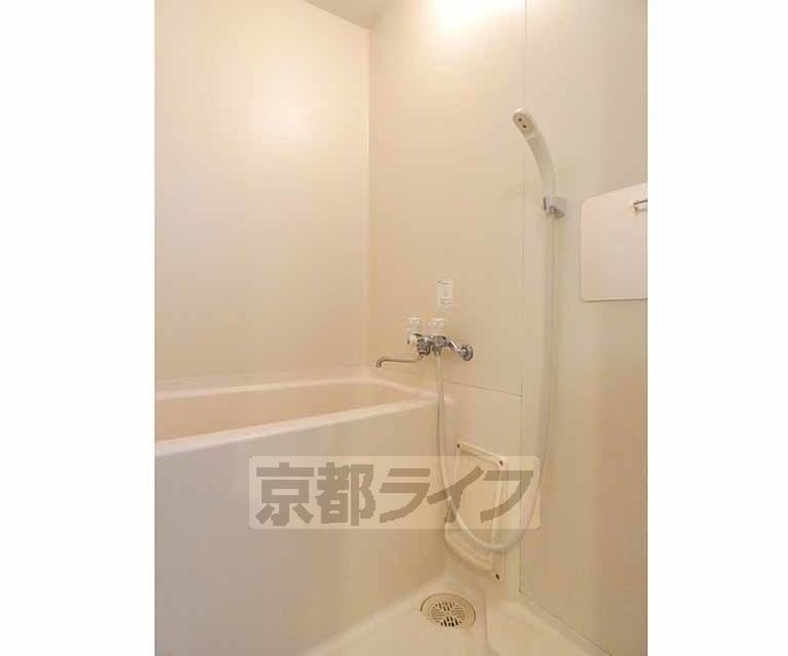 京都府京都市下京区高倉通七条上ル材木町の賃貸マンションの風呂