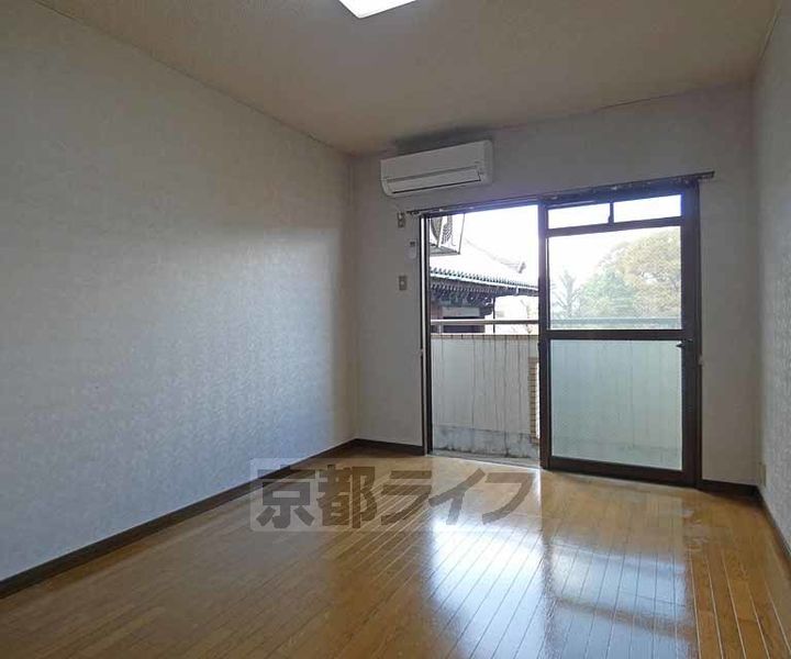 メゾン永楽301の居間