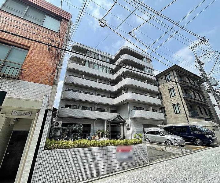 京都府京都市東山区祇園町南側の賃貸マンションの外観