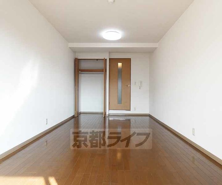 ル・サフィール西大路Ⅱの居間