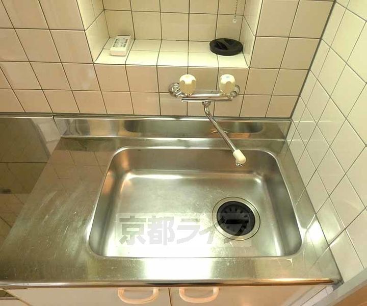 京都府京都市東山区白川筋三条下ル唐戸鼻町の賃貸マンションのキッチン