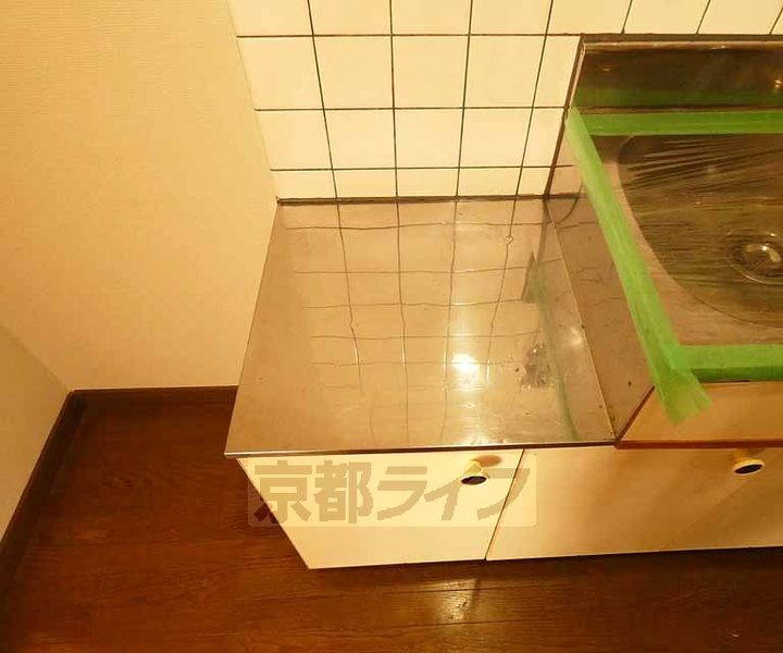 京都府京都市南区東九条北烏丸町の賃貸マンションのキッチン