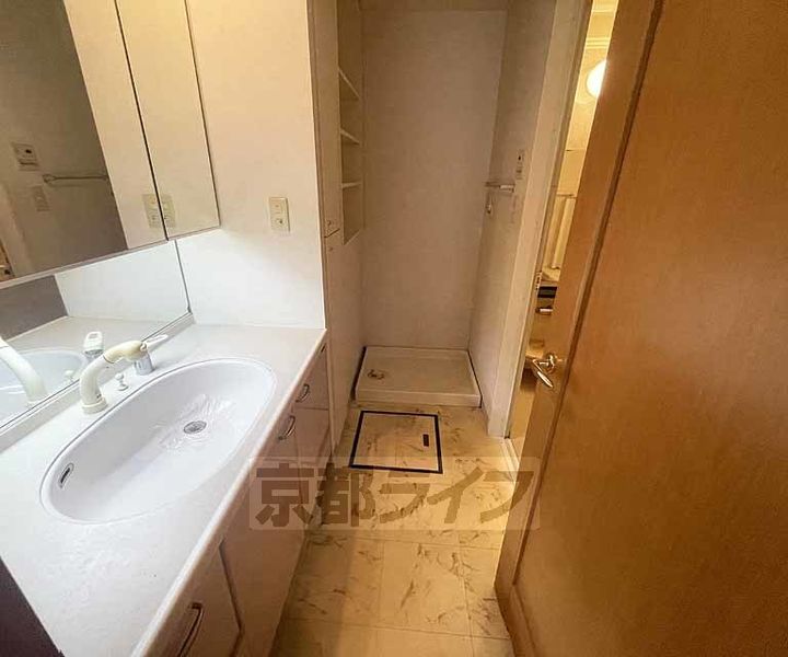 京都府京都市東山区上馬町の賃貸マンションの内装