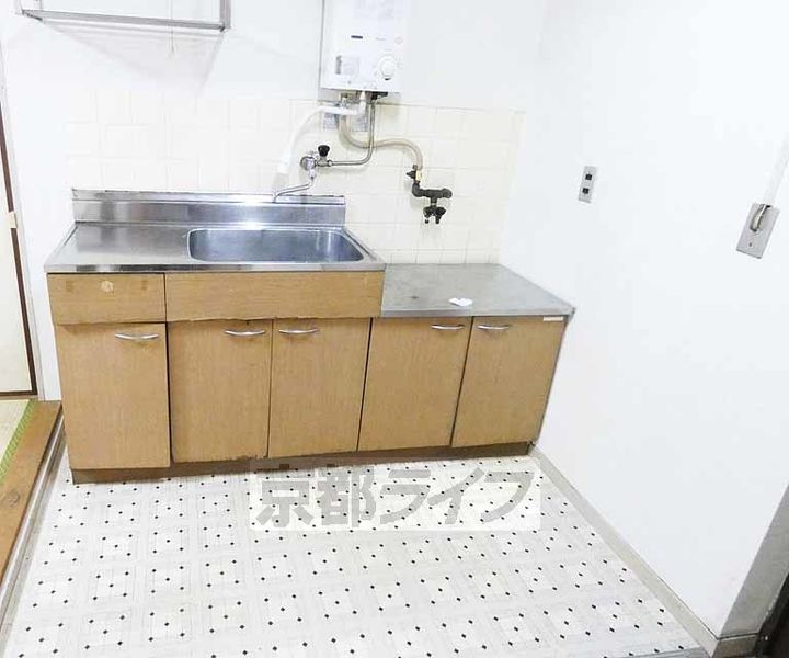 京都府京都市東山区本町18丁目の賃貸マンションのキッチン