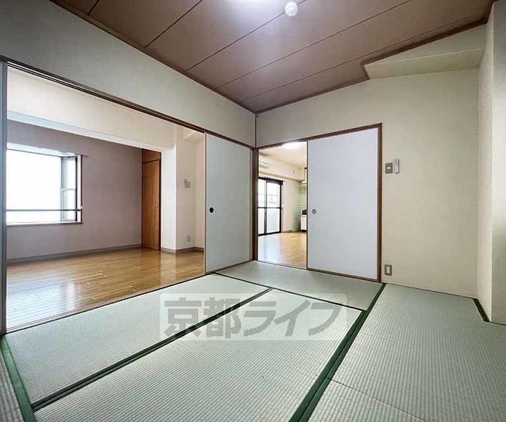 京都府京都市下京区柳町の賃貸マンションの居間