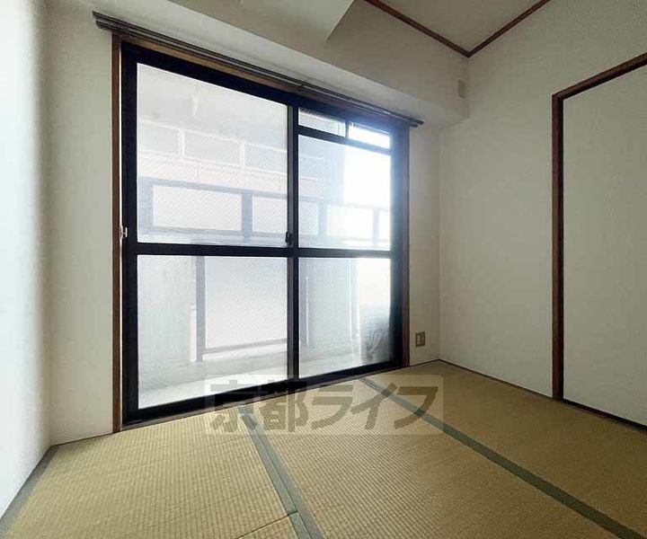 メゾン・ド・フローラの居間