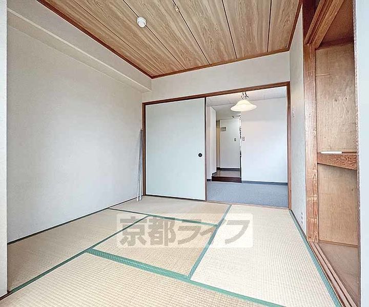 カーサ高辻701の寝室