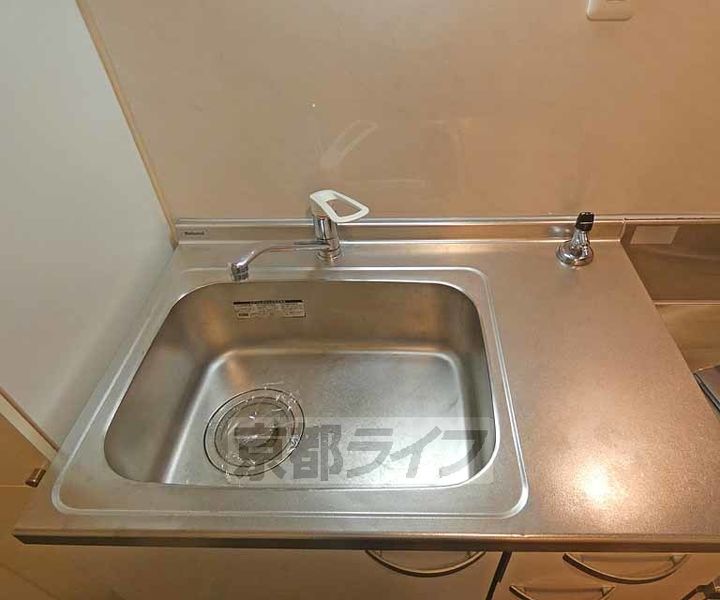 クリオジーテ七条のキッチン