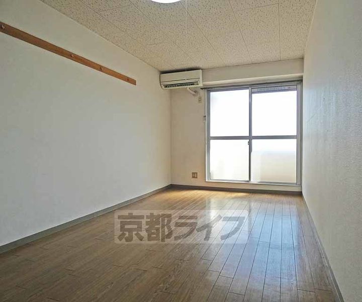 京都府京都市下京区材木町(七条通河原町西入)の賃貸マンションの居間