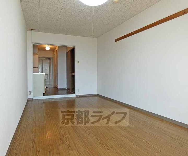 京都府京都市下京区材木町(七条通河原町西入)の賃貸マンションの居間