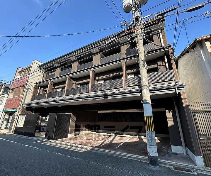アビターレ油小路105の外観