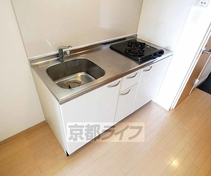 京都府京都市下京区朱雀北ノ口町(七条通り七本松東入る)の賃貸マンションのキッチン