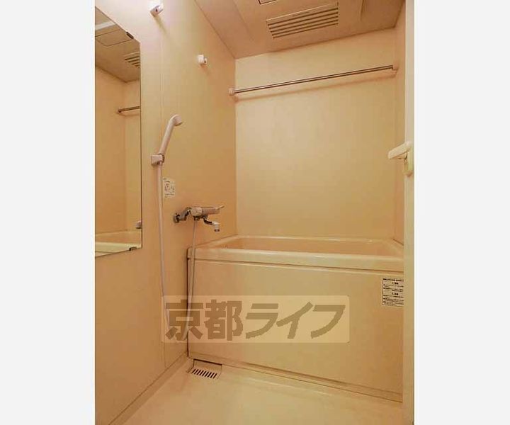 京都府京都市下京区朱雀北ノ口町(七条通り七本松東入る)の賃貸マンションの風呂