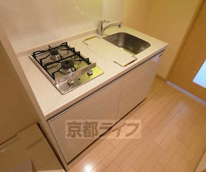 京都府京都市下京区西七条南東野町の賃貸マンションのキッチン