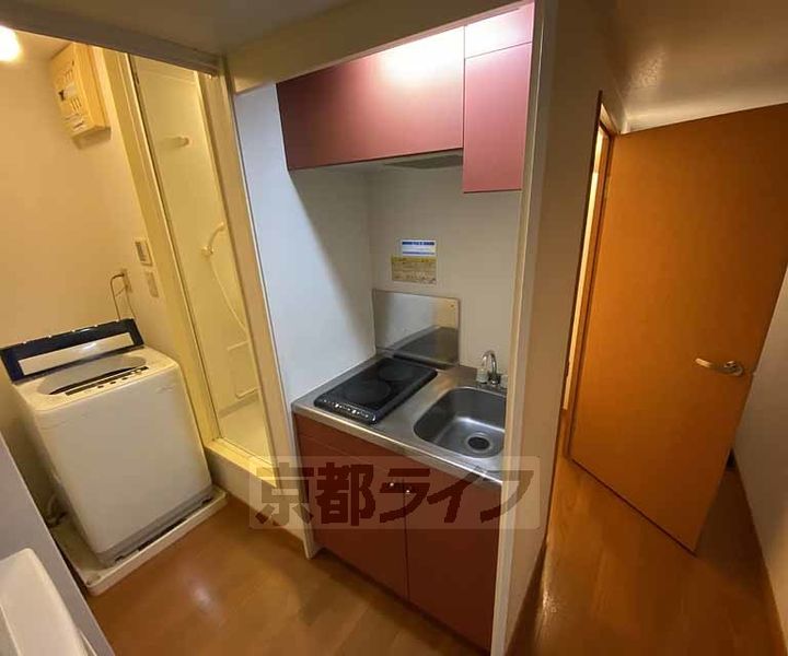 京都府京都市下京区油小路通五条上る上金仏町の賃貸アパートのキッチン