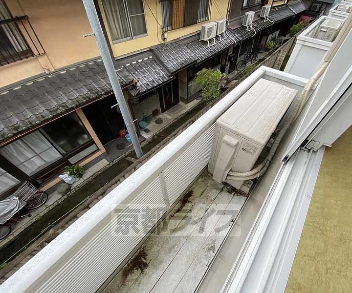 京都府京都市下京区油小路通五条上る上金仏町の賃貸アパートの内装