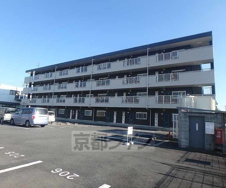 久御山ファーストマンションの外観