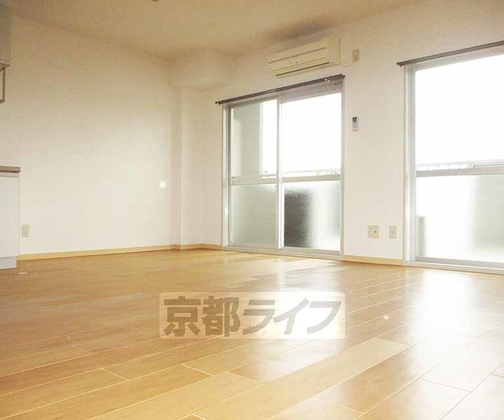 久御山ファーストマンション203の居間