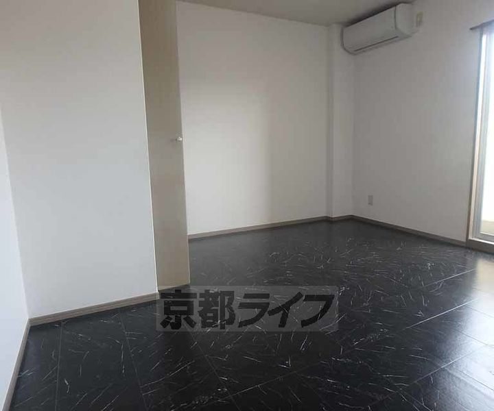 IL CASA KOHATA302の居間