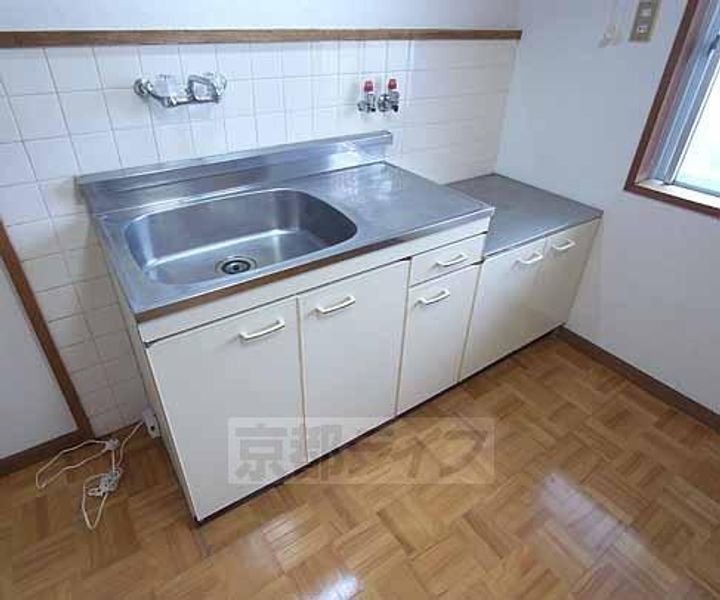 京都府宇治市槇島町落合の賃貸マンションのキッチン