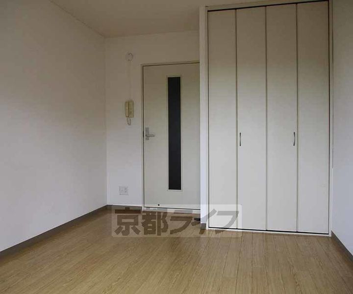 LE CHALET AKAI301の居間