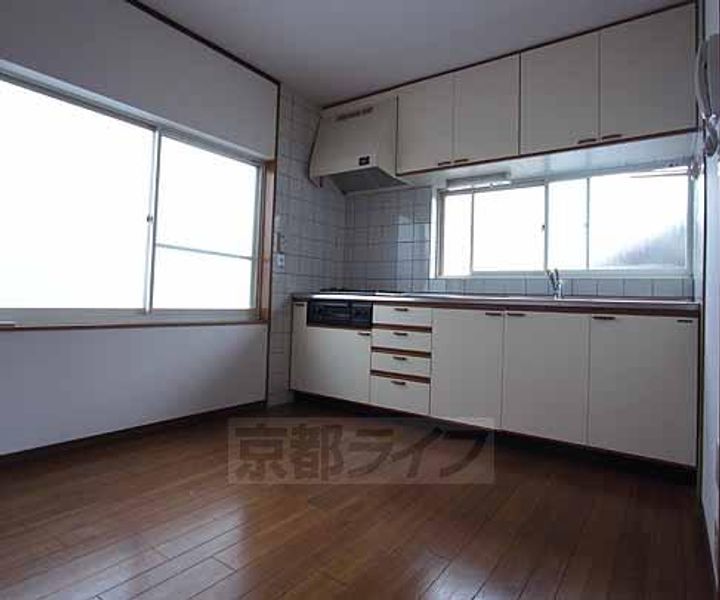 京都府宇治市大久保町大竹の賃貸アパートの居間