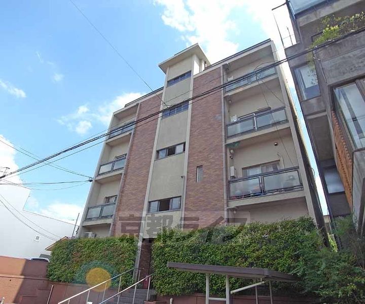 京都府京都市左京区北白川西瀬ノ内町の賃貸マンションの外観
