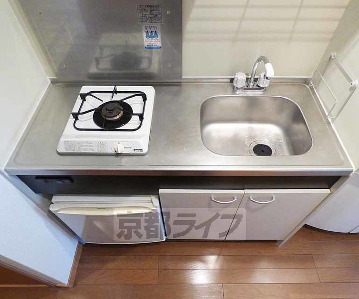 APEX京都御所北Ⅰ202のキッチン
