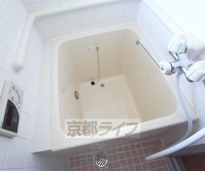 京都府京都市左京区一乗寺西水干町の賃貸マンションの風呂