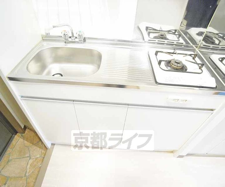 京都府京都市北区紫竹大門町の賃貸マンションのキッチン