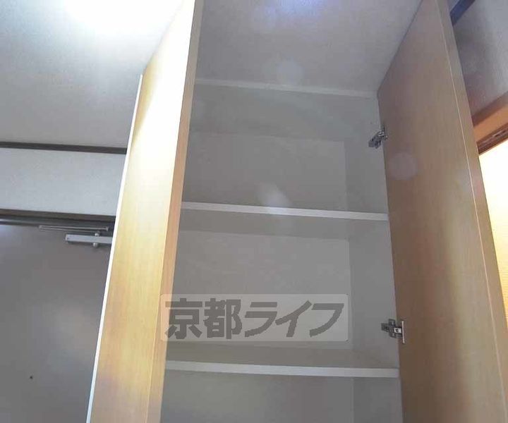 京都府京都市左京区吉田中阿達町の賃貸マンションの内装