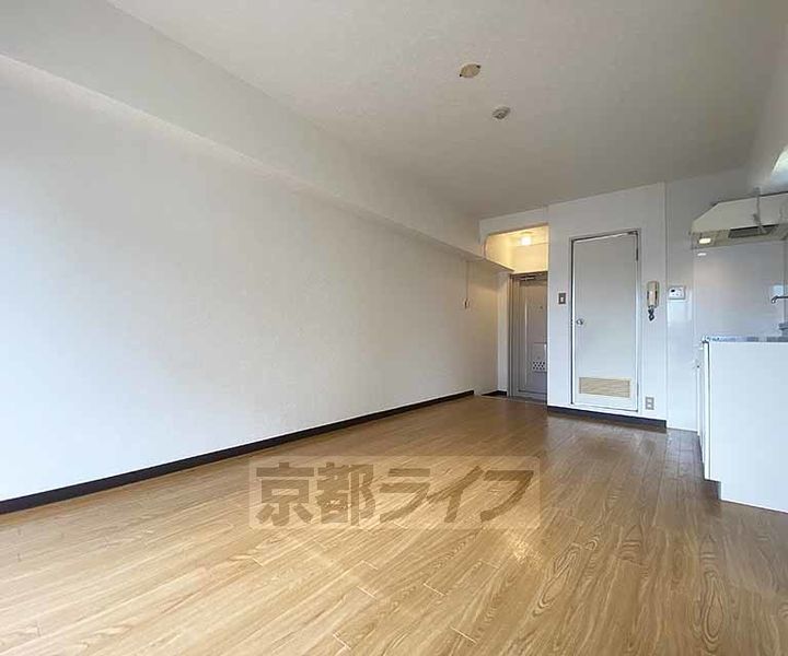 セゾン東山305の居間