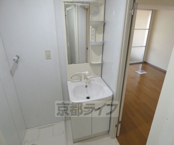 京都府京都市上京区薬師町の賃貸マンションの内装