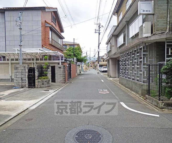 京都府京都市上京区新烏丸頭町の賃貸マンションの周辺