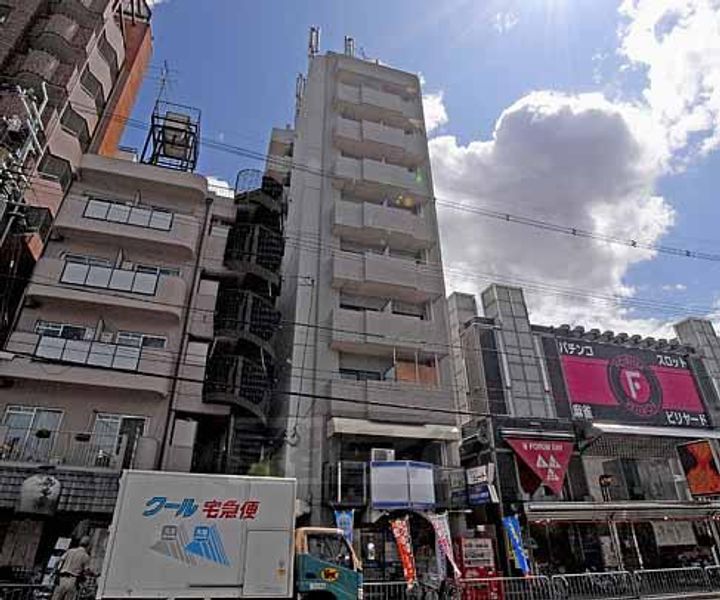 京都府京都市上京区堀出シ町の賃貸マンションの外観