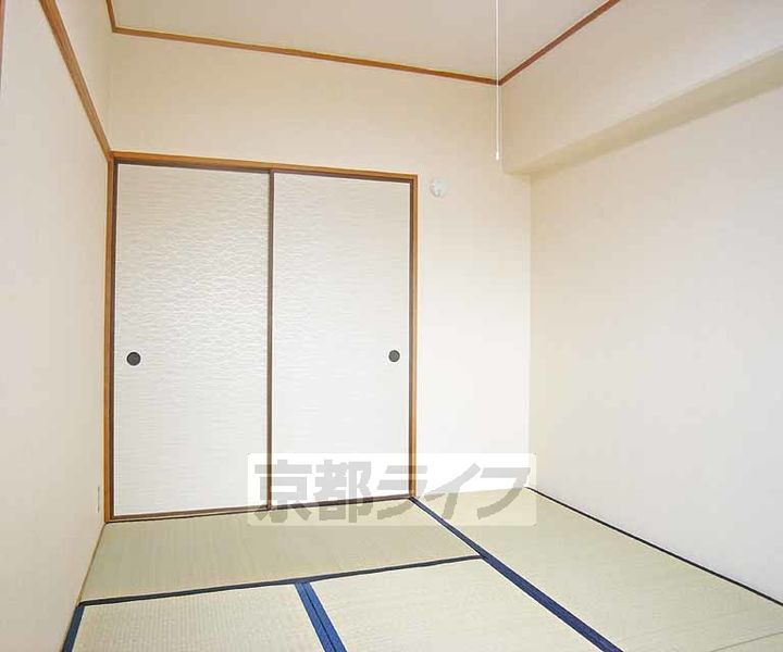 京都府京都市上京区堀出シ町の賃貸マンションの内装