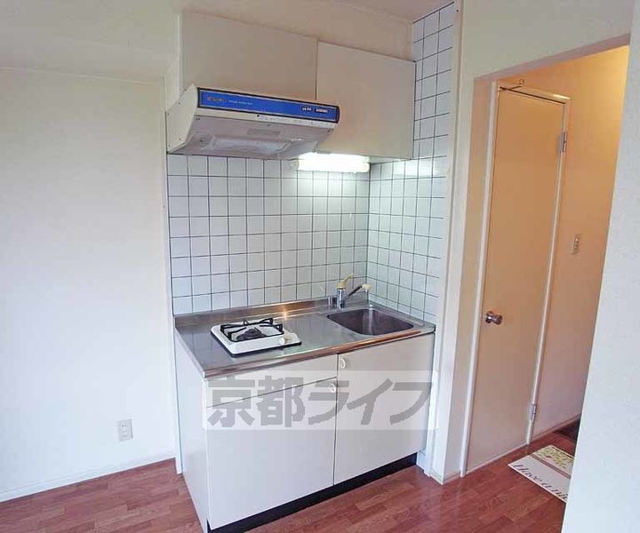 京都府京都市左京区一乗寺庵野町の賃貸アパートのキッチン