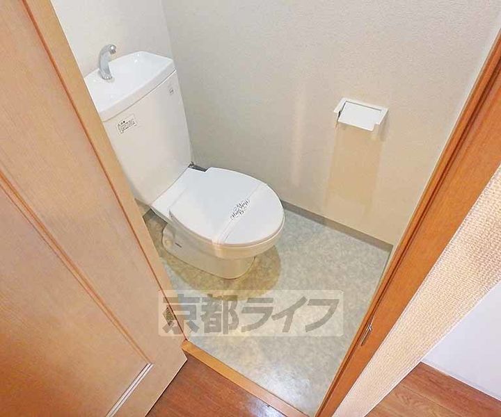 京都府京都市北区紫竹東桃ノ本町の賃貸マンションの内装