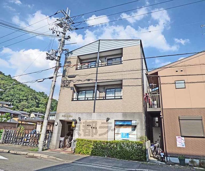 京都府京都市北区上賀茂豊田町の賃貸マンションの外観