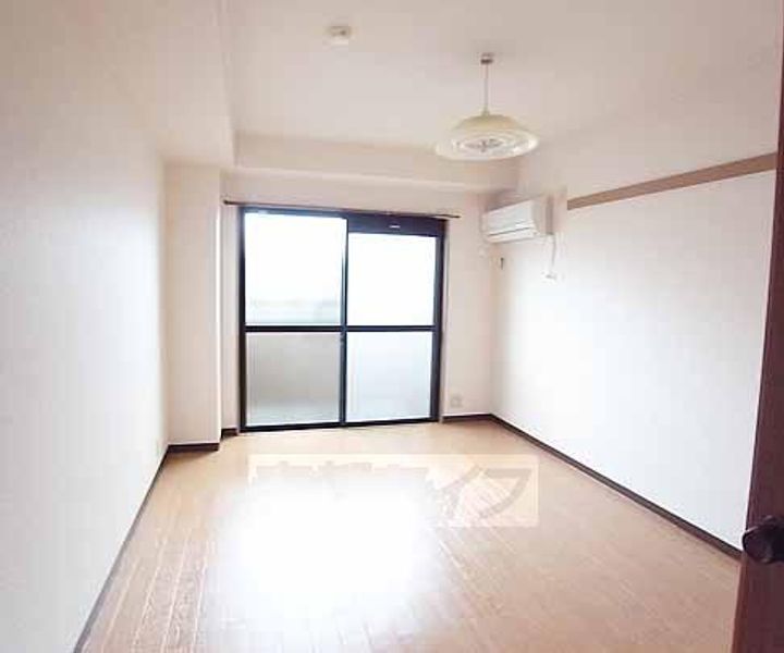 コーポミカゲ106の居間