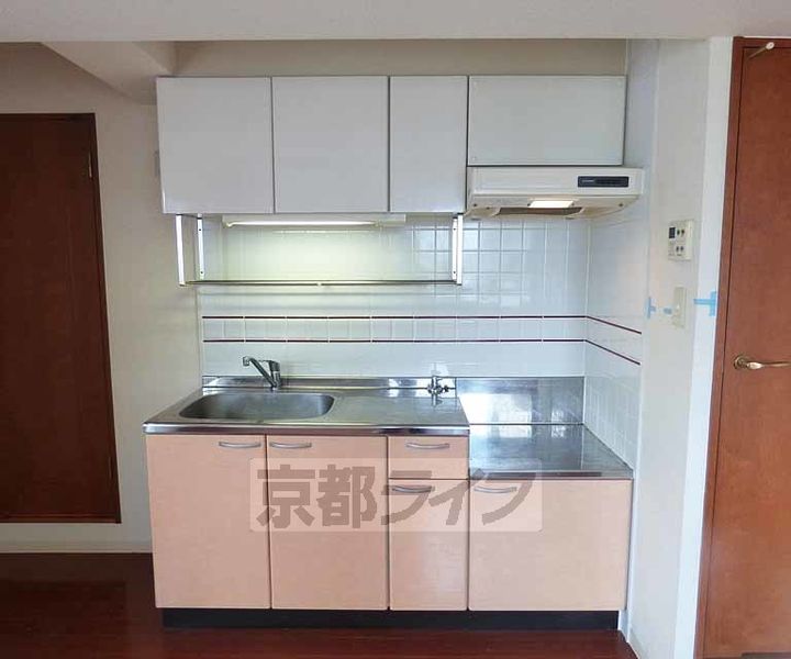 京都府京都市上京区西町の賃貸マンションのキッチン