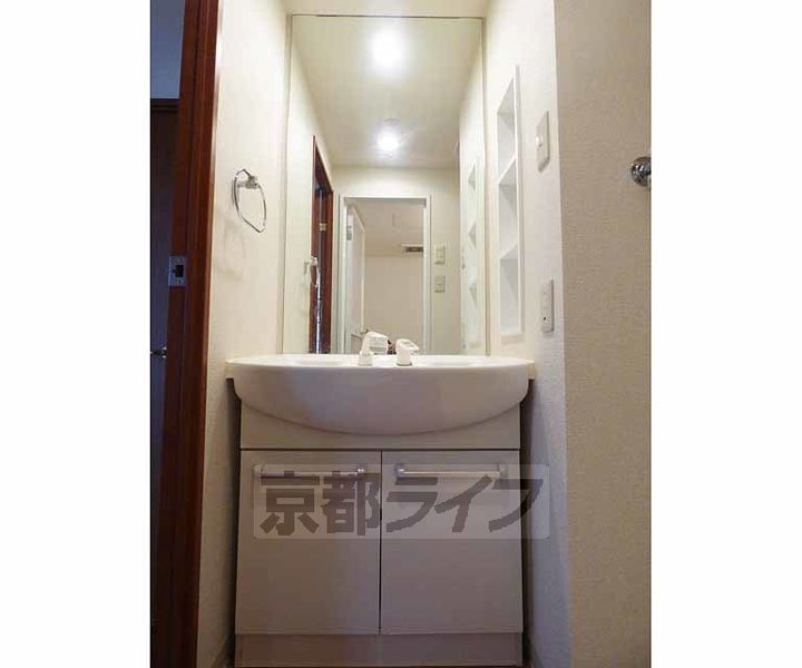 京都府京都市上京区西町の賃貸マンションの内装