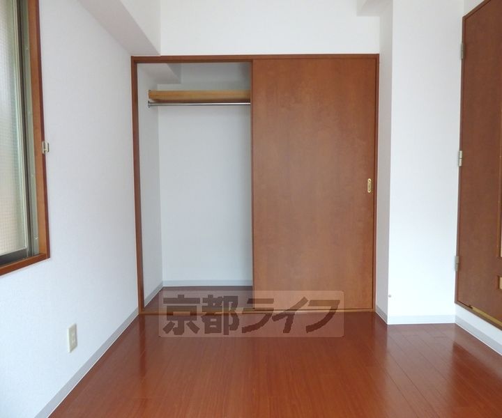 京都府京都市上京区元誓願寺通東堀川東入西町の賃貸マンションの内装