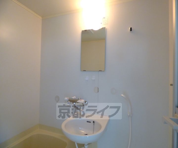 京都府京都市北区紫野西野町の賃貸マンションの内装