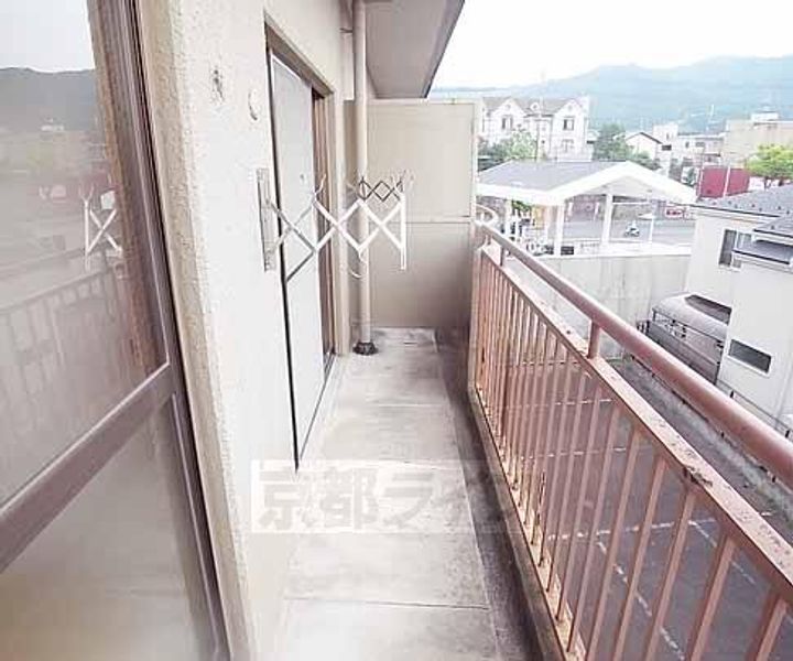 京都府京都市左京区修学院大林町の賃貸マンションの内装