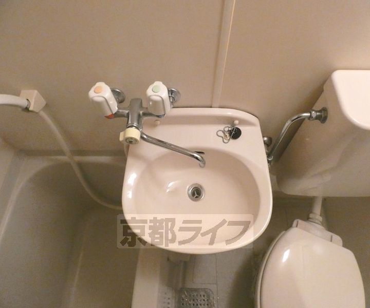 上賀茂松柏204の内装