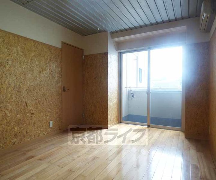 グレース北野2-Bの居間