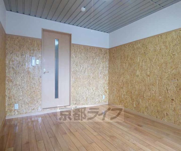 グレース北野2-Bの居間