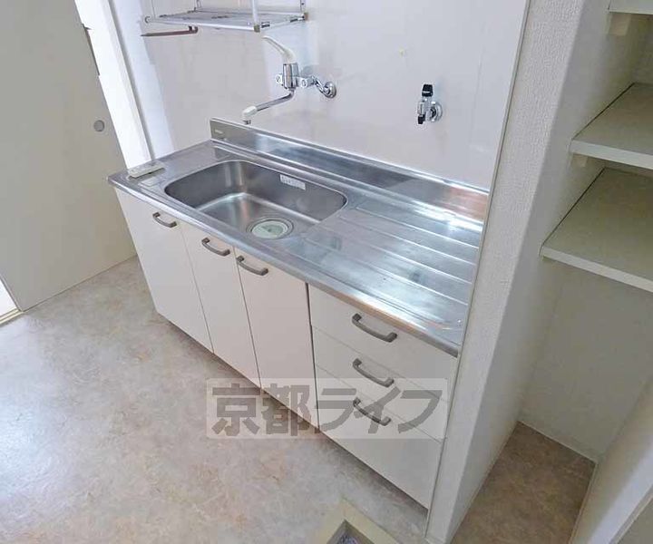 京都府京都市北区紫野東舟岡町の賃貸マンションのキッチン