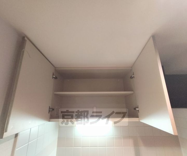 京都府京都市上京区立本寺前町の賃貸マンションの内装